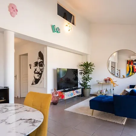 L'avant Scene Meuble 5 Etoiles Parking Gratuit Jacuzzi * Avignon
